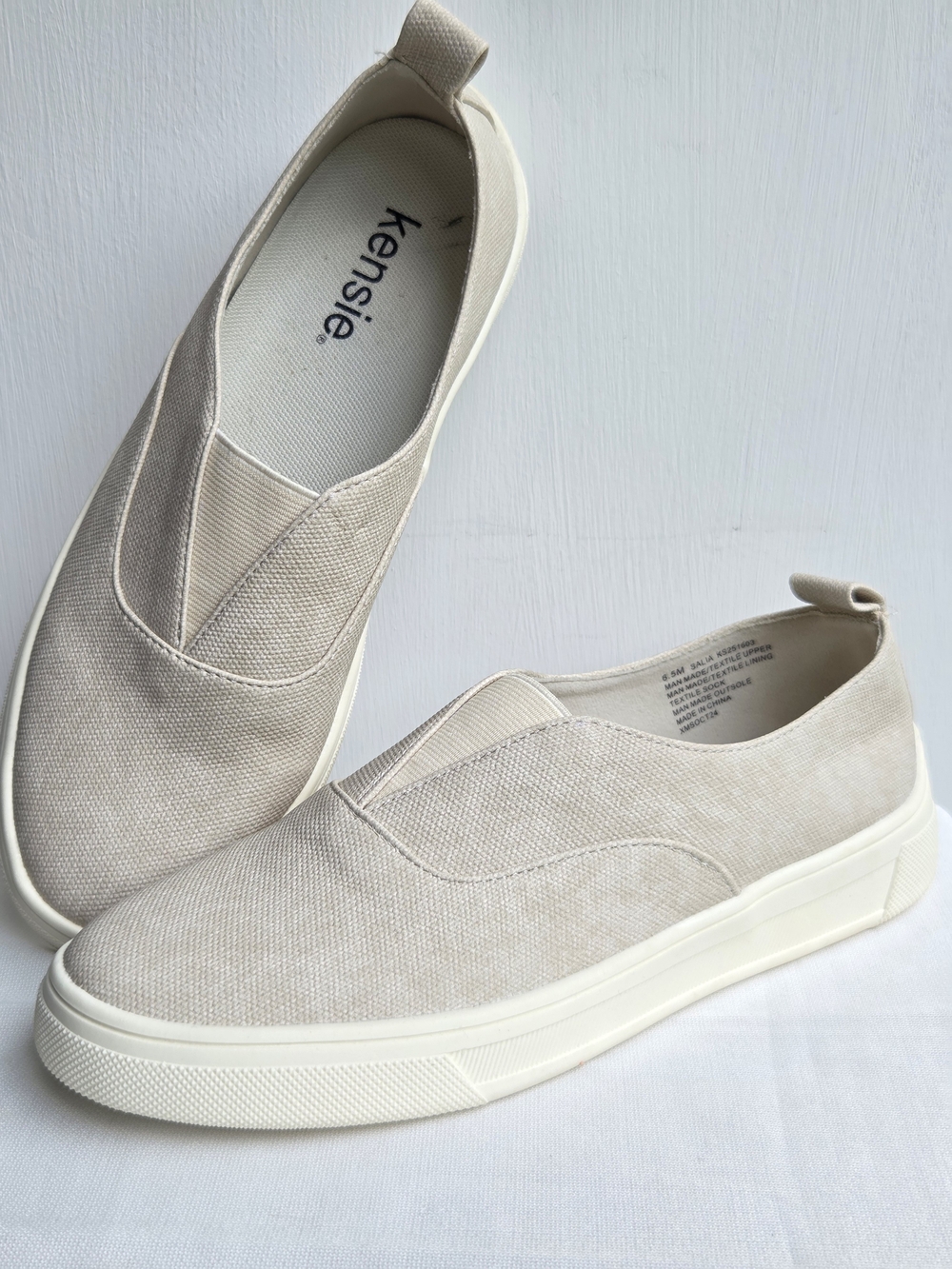 Kensie Salia Beige Slip-On Low Top Canvas Sneakers Womens Size-6.5
